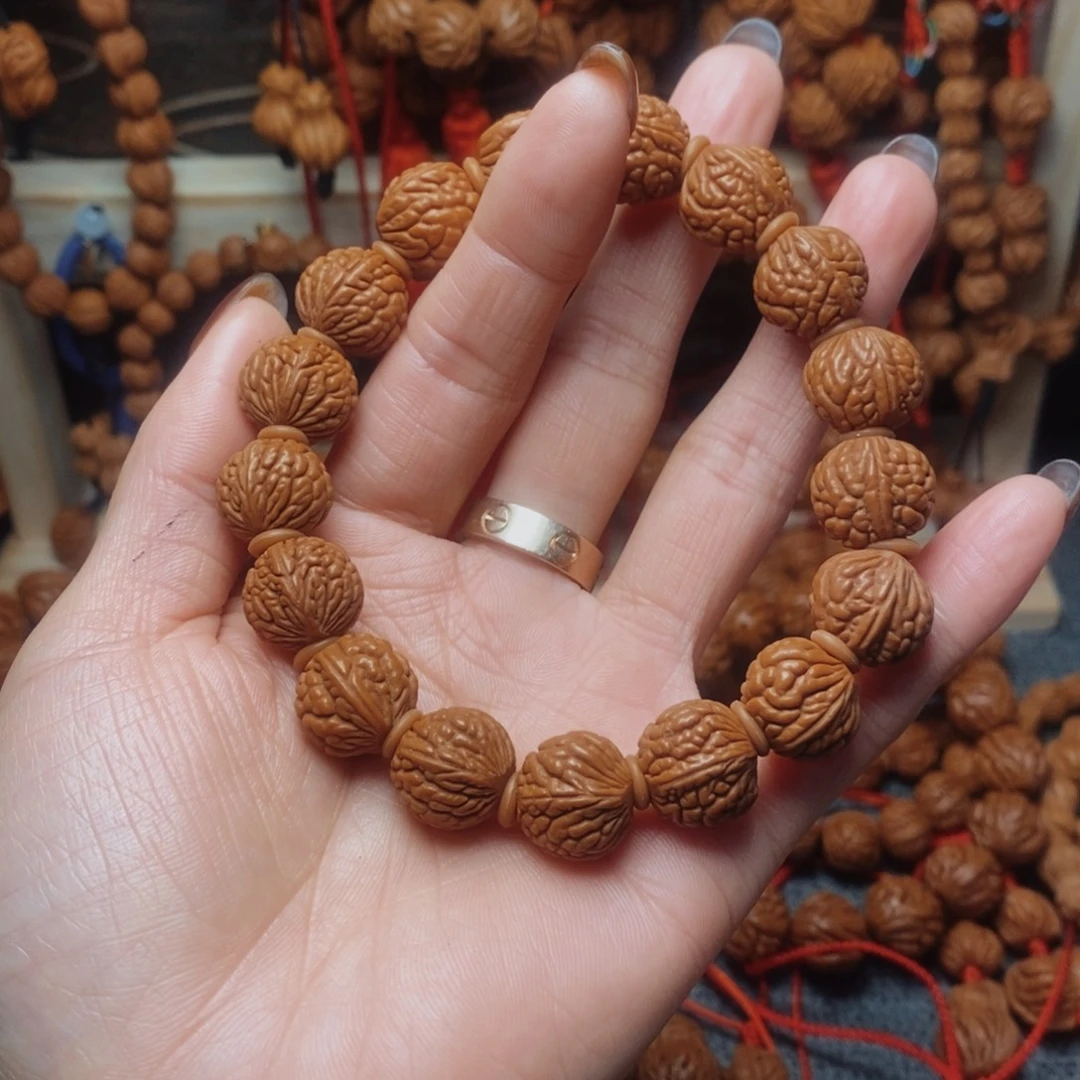 吊坠桃核龙纹桃枭