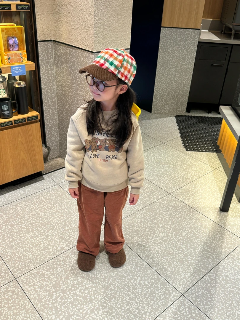 小思家2025年冬季新款女童韩版卡通圆领卫衣橘色直筒裤套装