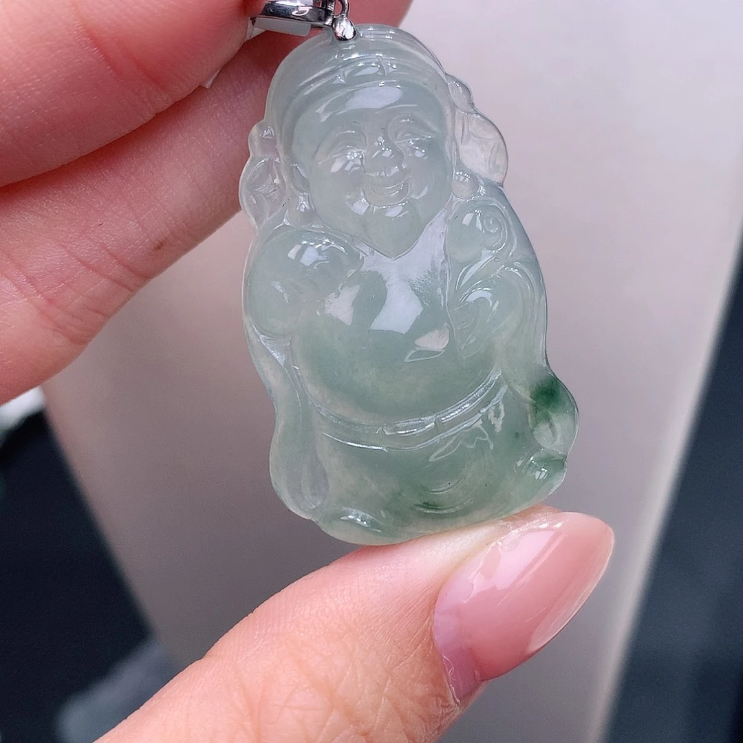 颈饰18K金镶嵌翡翠晴底飘花财爷