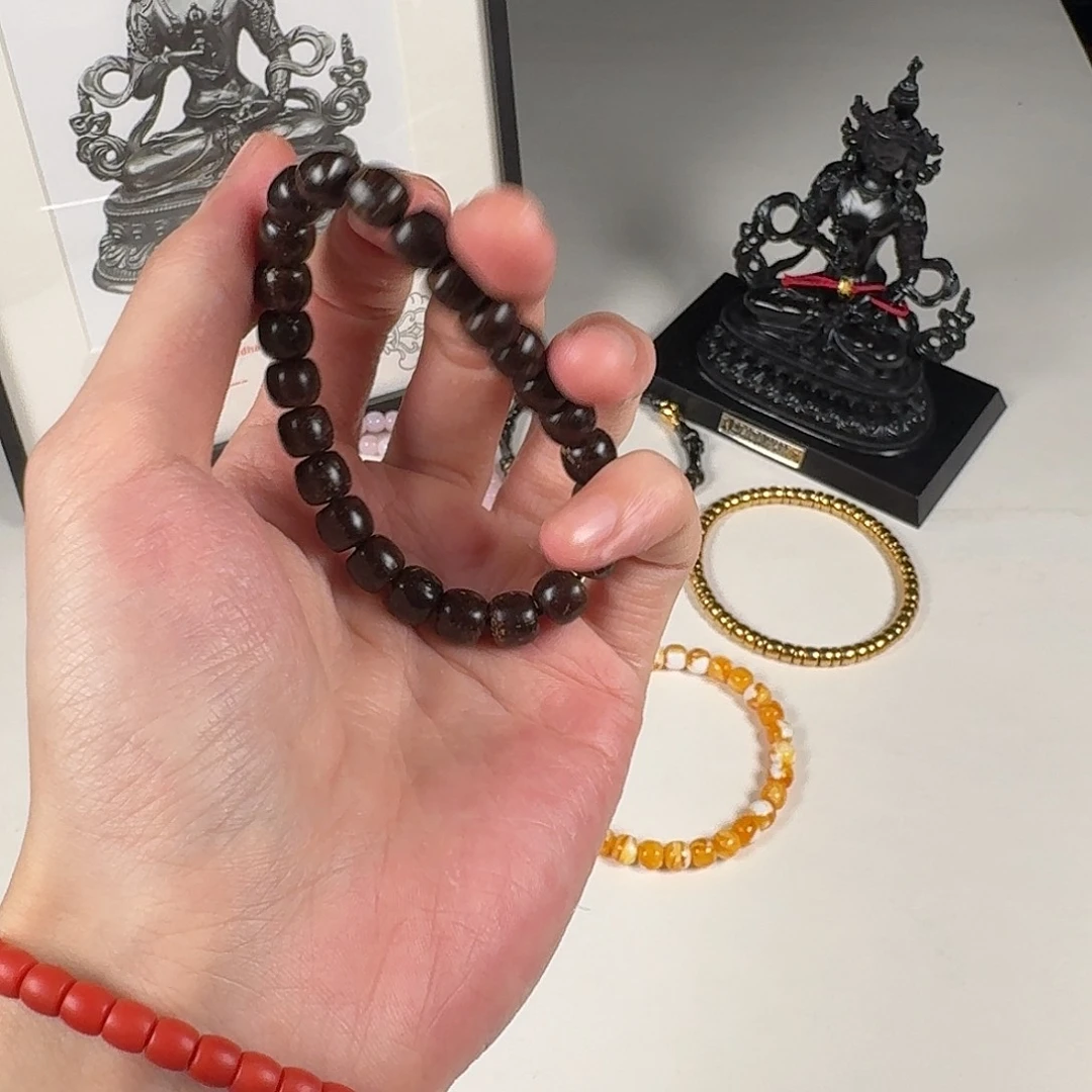 椰蒂吊坠出去玩出去玩