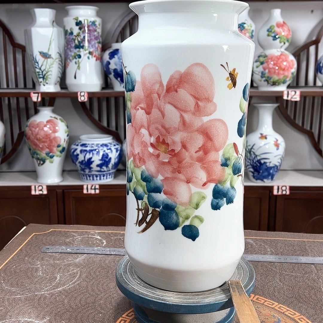 摆件景德镇陶瓷书红牡花