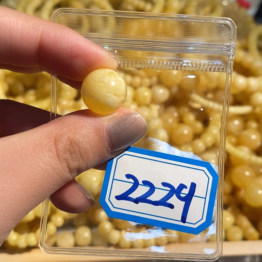 未镶嵌琥珀珠宝奇石2229