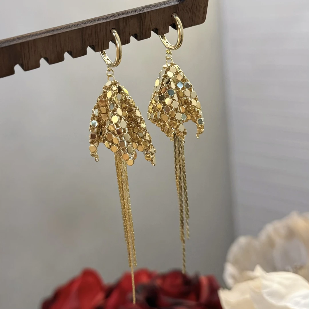 合金耳饰 杨杨babytime 醉溺星河~亮片鱼尾流苏耳扣轻奢裙摆耳环