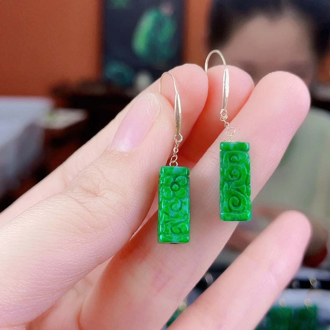 翡翠18K金镶嵌耳饰