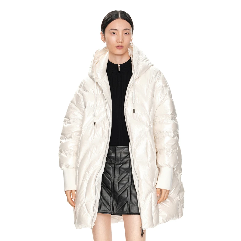 H·GENTEEL荷高23新冬女绗缝珠光质感宽松廓形羽绒服GCD44560601