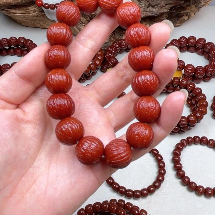 猴头核桃吊坠凤羽16