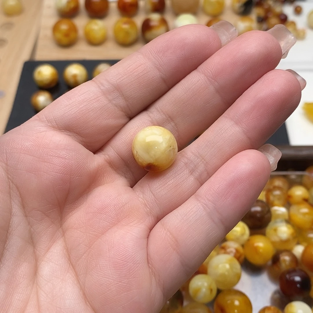 用***1蜜蜡未镶嵌裸石蜜蜡