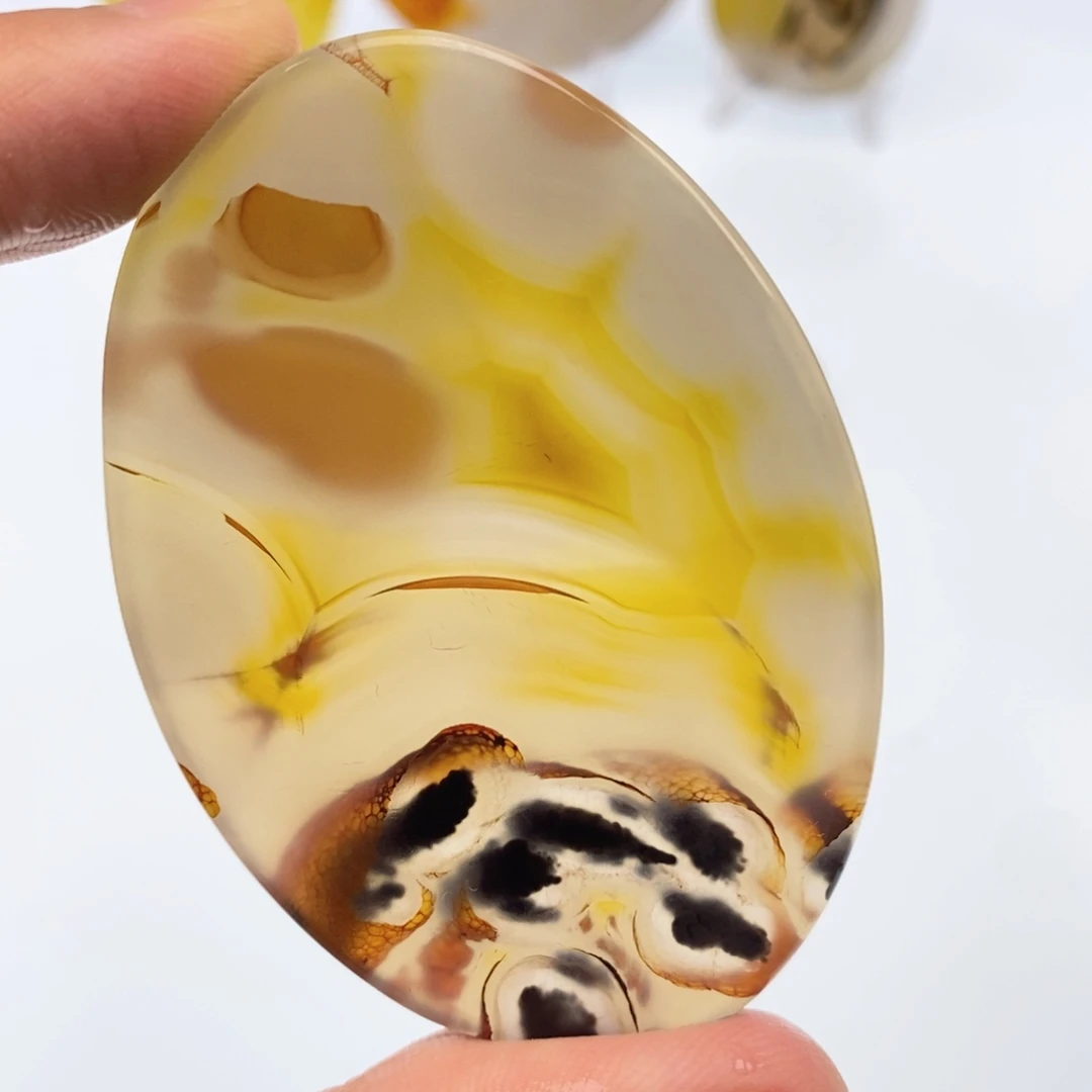 玛瑙/玉髓未镶嵌珠宝半成品