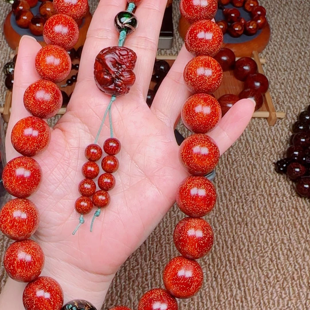 檀香紫檀（小叶紫檀）1.8手红