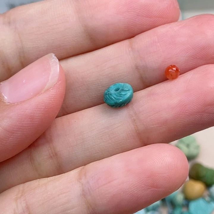 南红玛瑙未镶嵌珠宝奇石