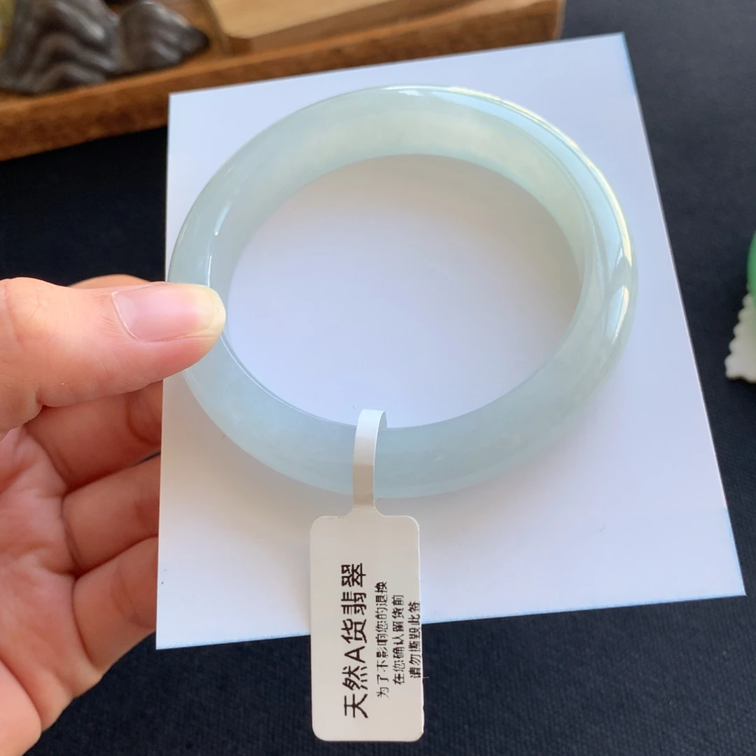 翡翠未镶嵌手镯翡翠