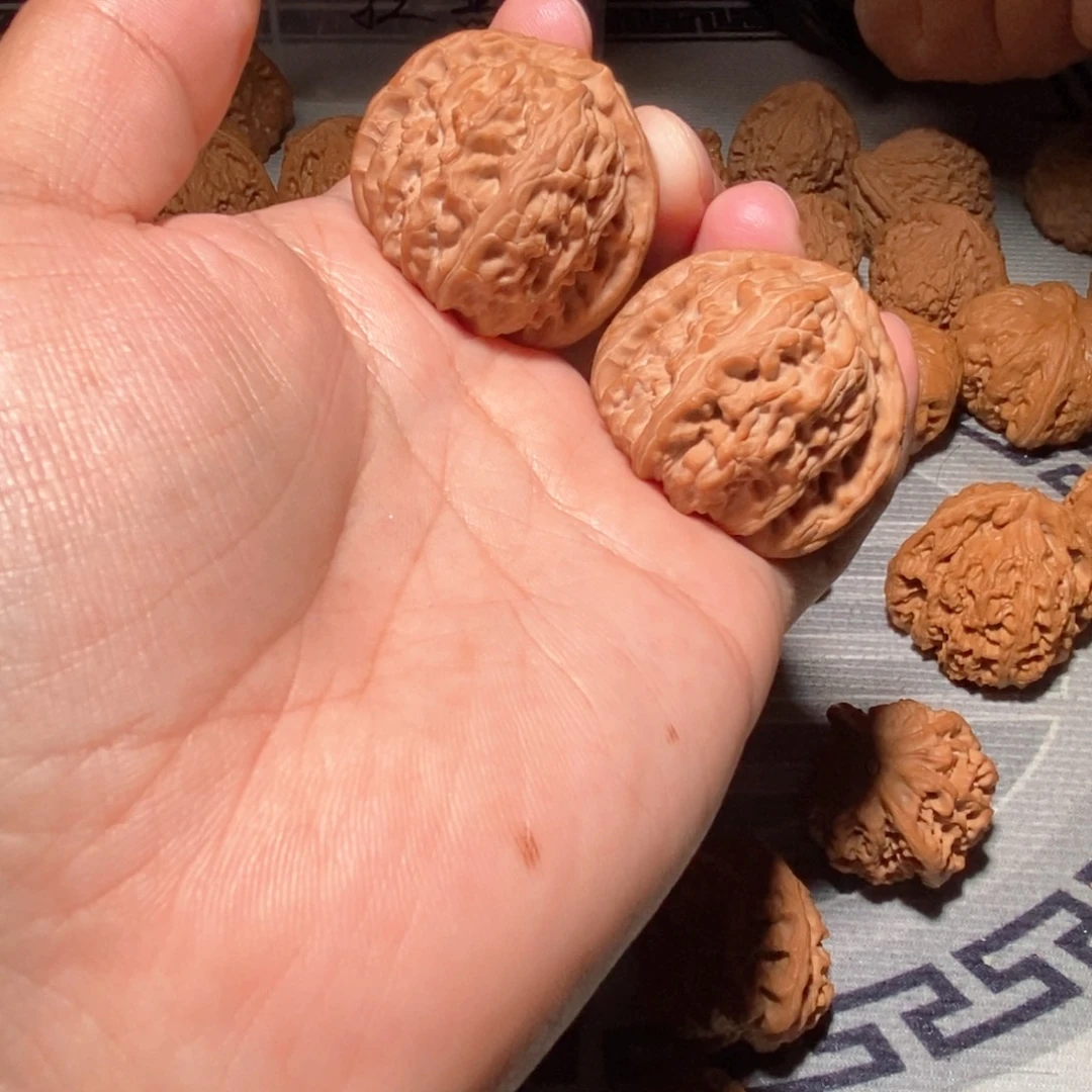 文玩核桃把件031全品三角白