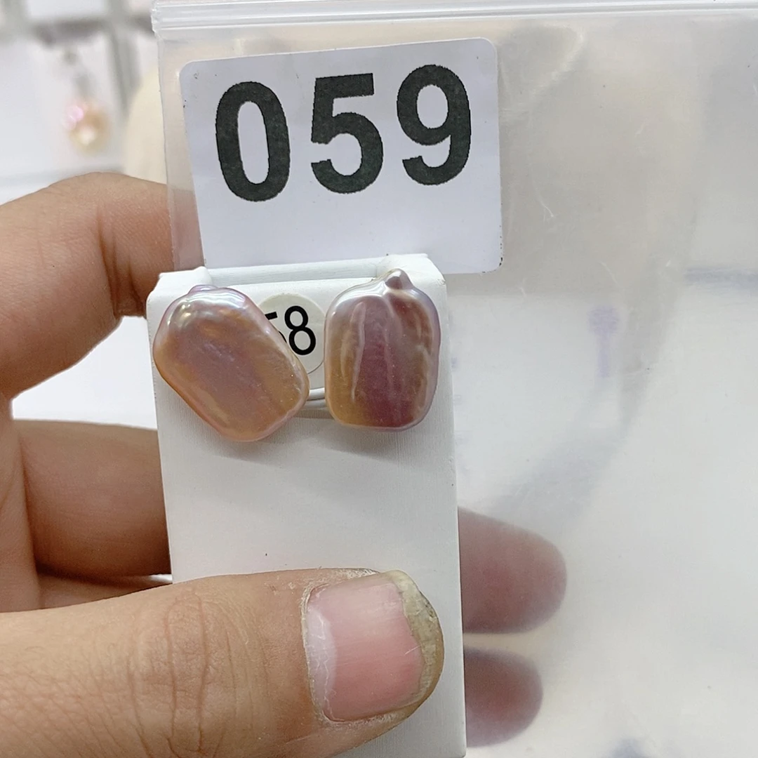 淡水珍珠颈饰合金