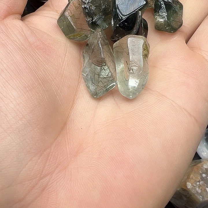 水晶未镶嵌珠宝半成品159