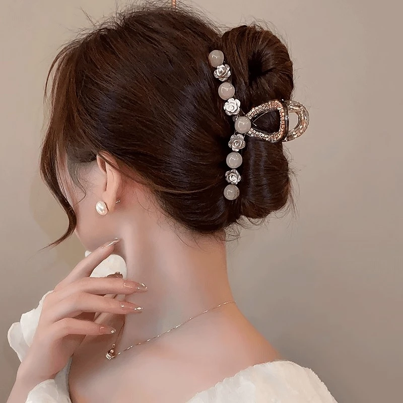 气质轻奢水钻抓夹女2025新款发夹后脑勺盘发大号鲨鱼夹头饰发卡