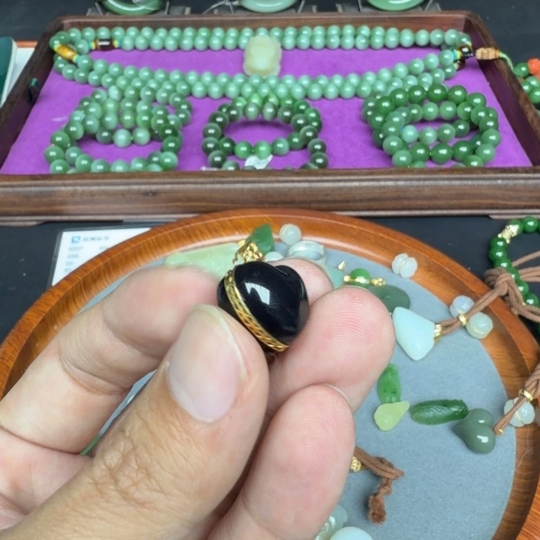 和田玉18K金镶嵌手链