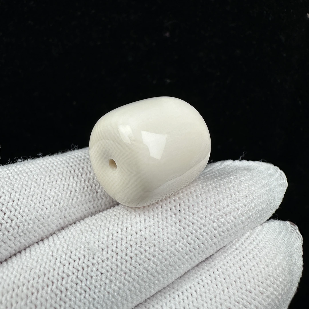 J4873天然猛犸牙 锁骨桶珠墩子19.3x20.4mm8.5克2.2mm孔道