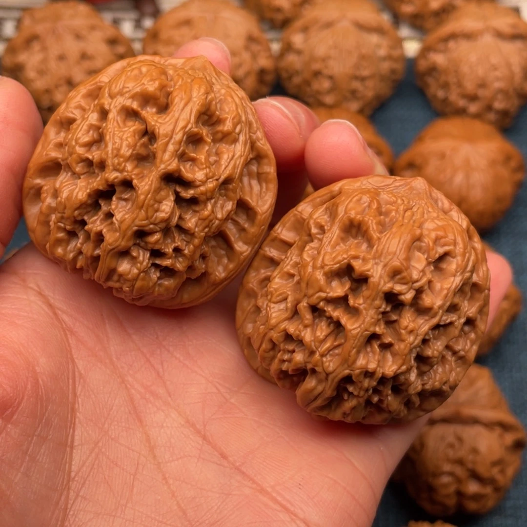 文玩核桃把件42全品大将军52克