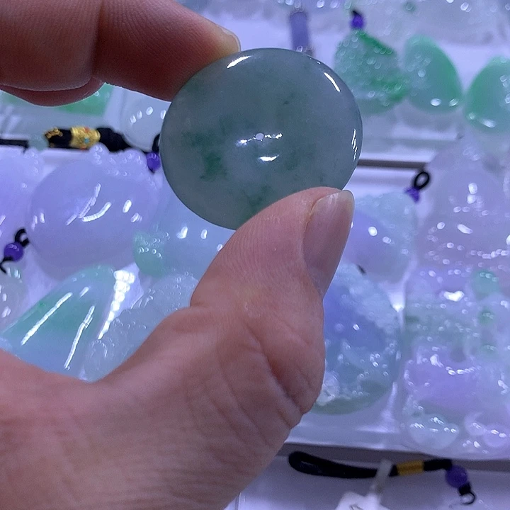 翡翠未镶嵌颈饰天然翡翠A货吊坠