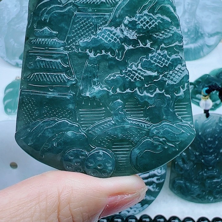 翡翠吊坠(不含链)未镶嵌
