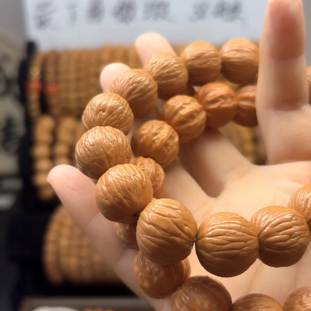 ～***峰吊坠猴头核桃猴头手串，聚宝盆八楞