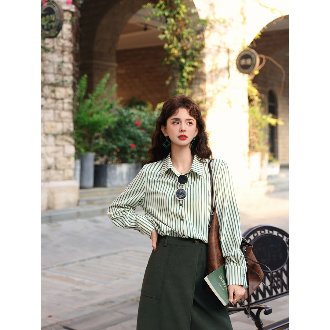 陈佳洁【竹莫清绿】港风复古条纹衬衫女宽松显瘦上衣JR3882191