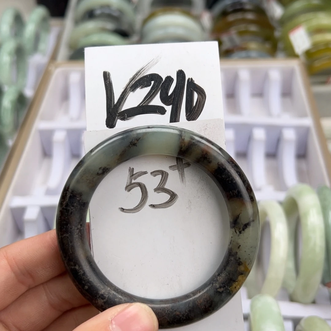 岫玉手镯未镶嵌天然岫玉微瑕