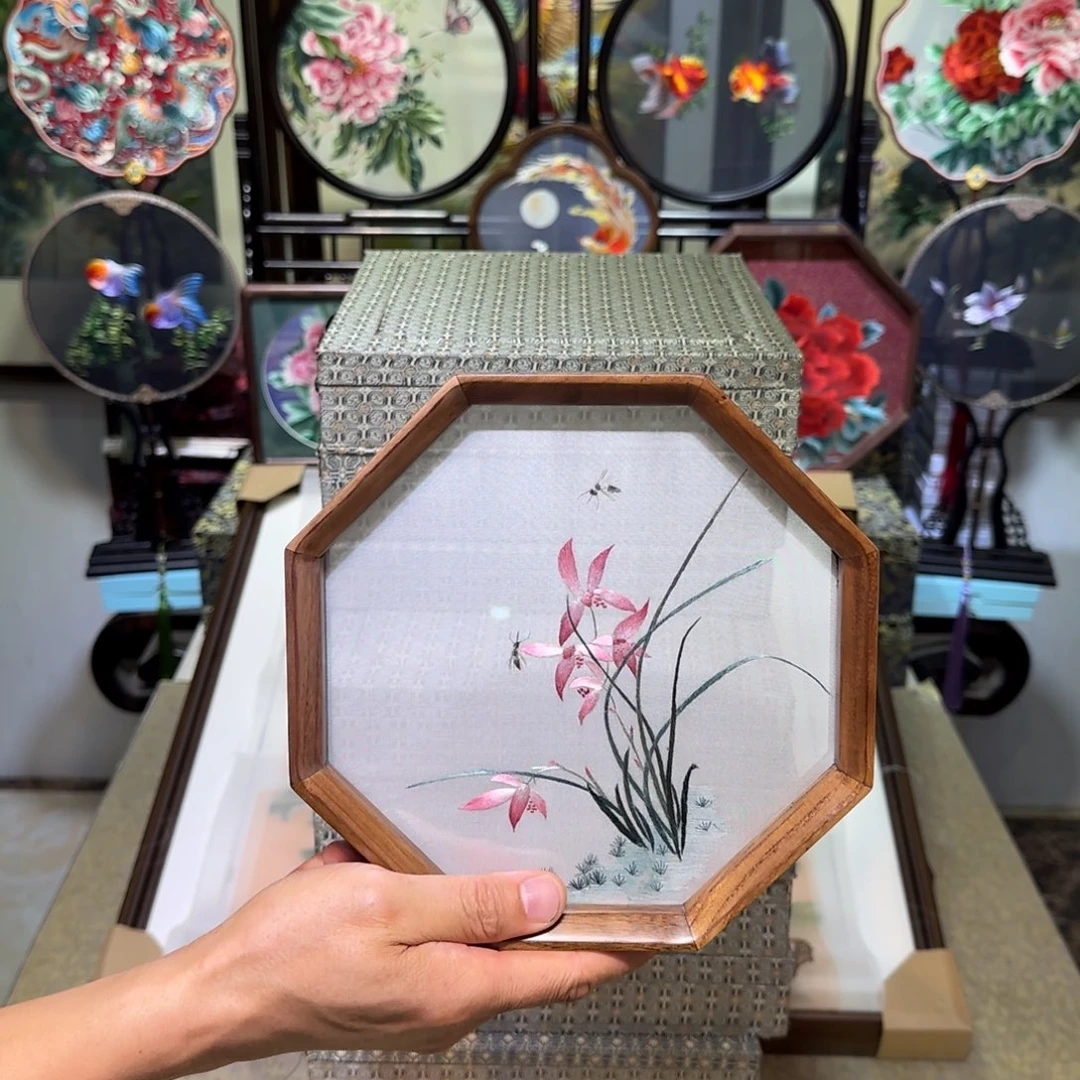 刺绣刺绣工艺精湛