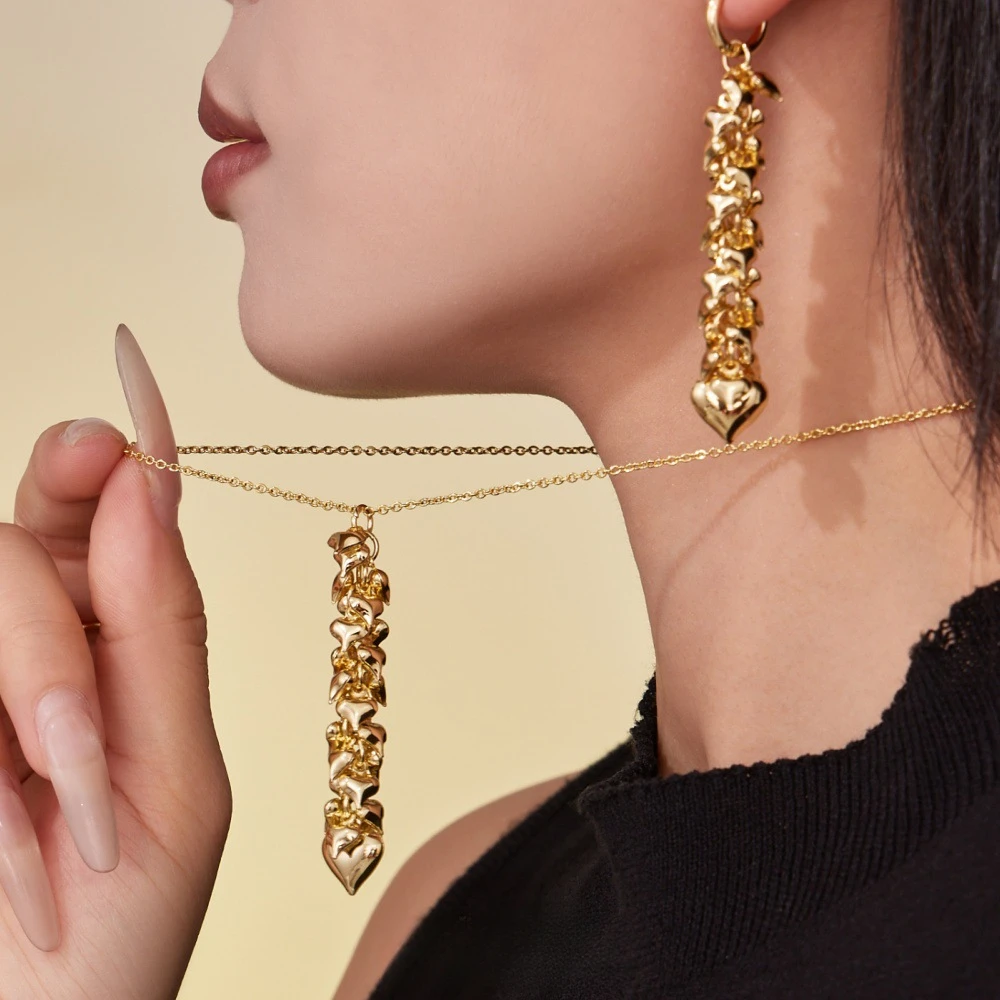 不锈钢项链 韩国时尚创意气质简约感爱心流苏耳环颈链显脸小套装