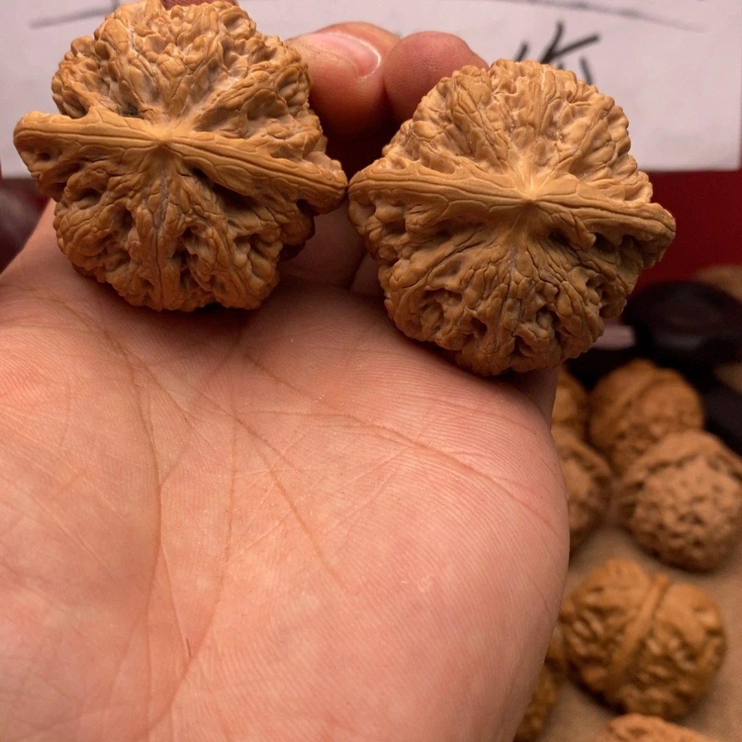 只***花吊坠文玩核桃粗筋文玩核桃手把件