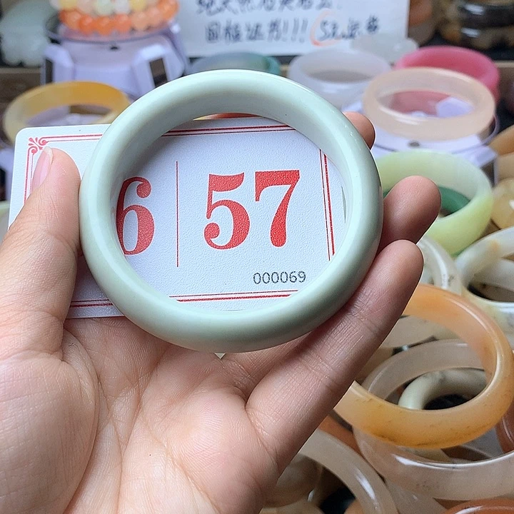 石英质玉（黄龙玉）未镶嵌手镯