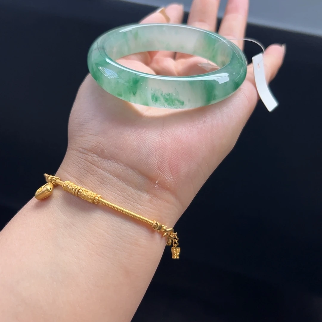 未镶嵌手镯石英质玉非洲翠5556