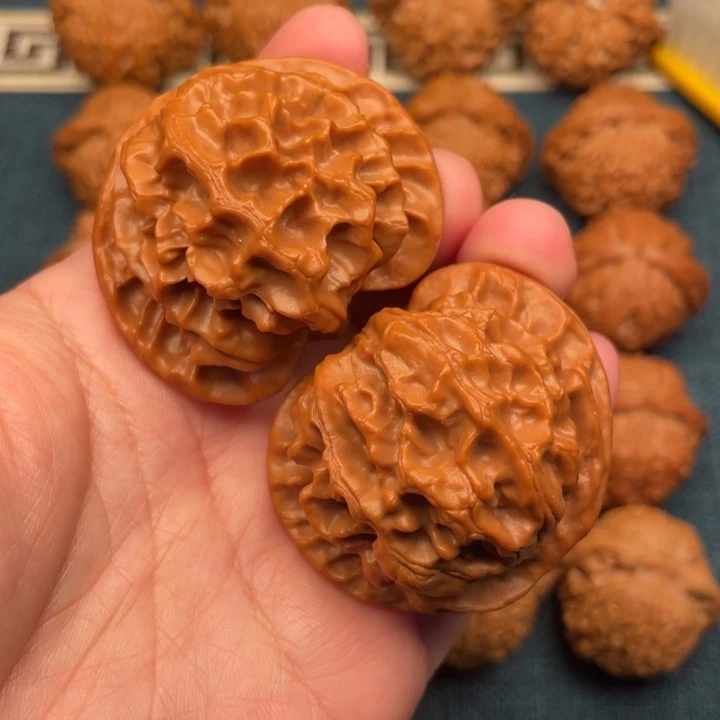 文玩核桃把件全品无修48龙麟狮子头