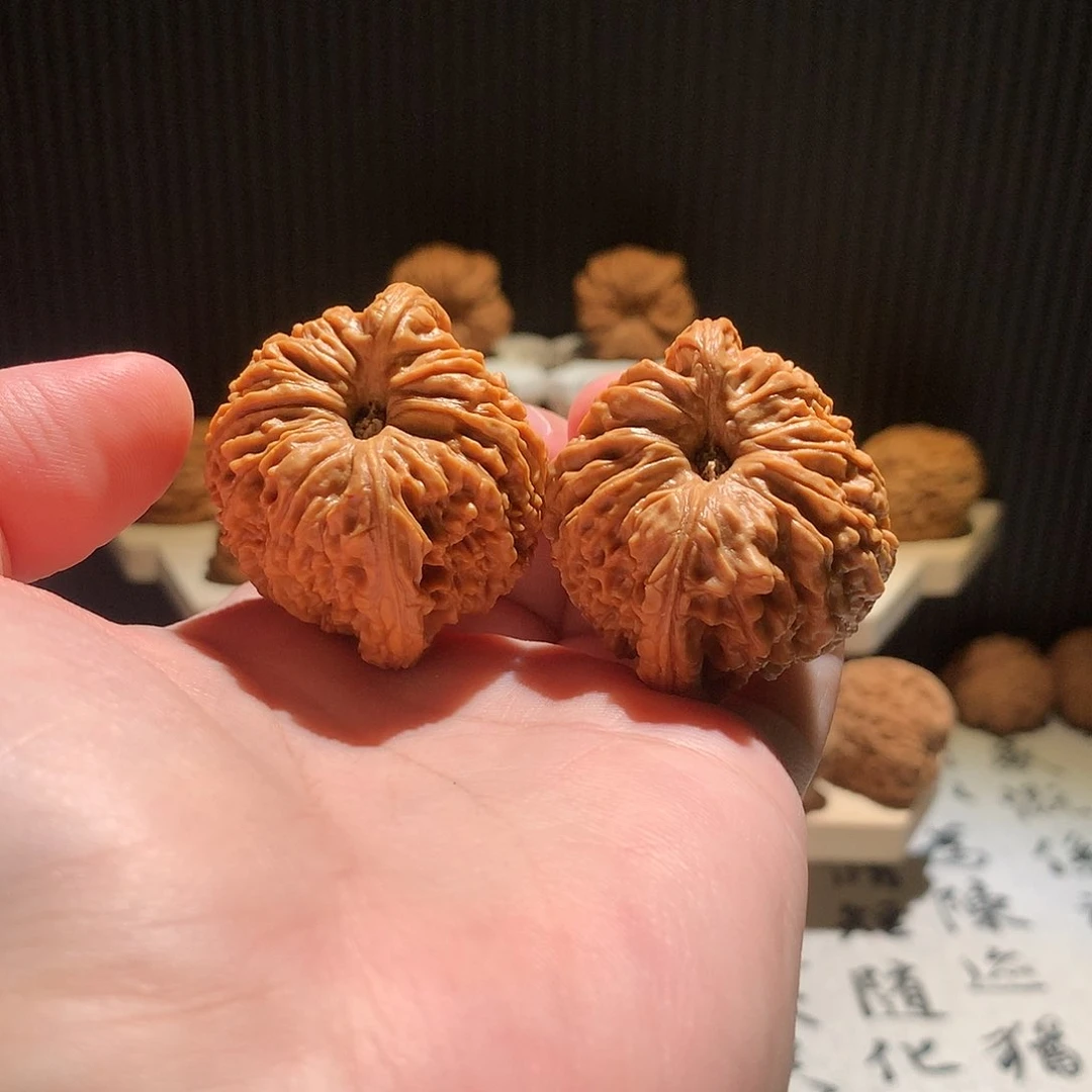 文玩核桃把件司**厚39南疆