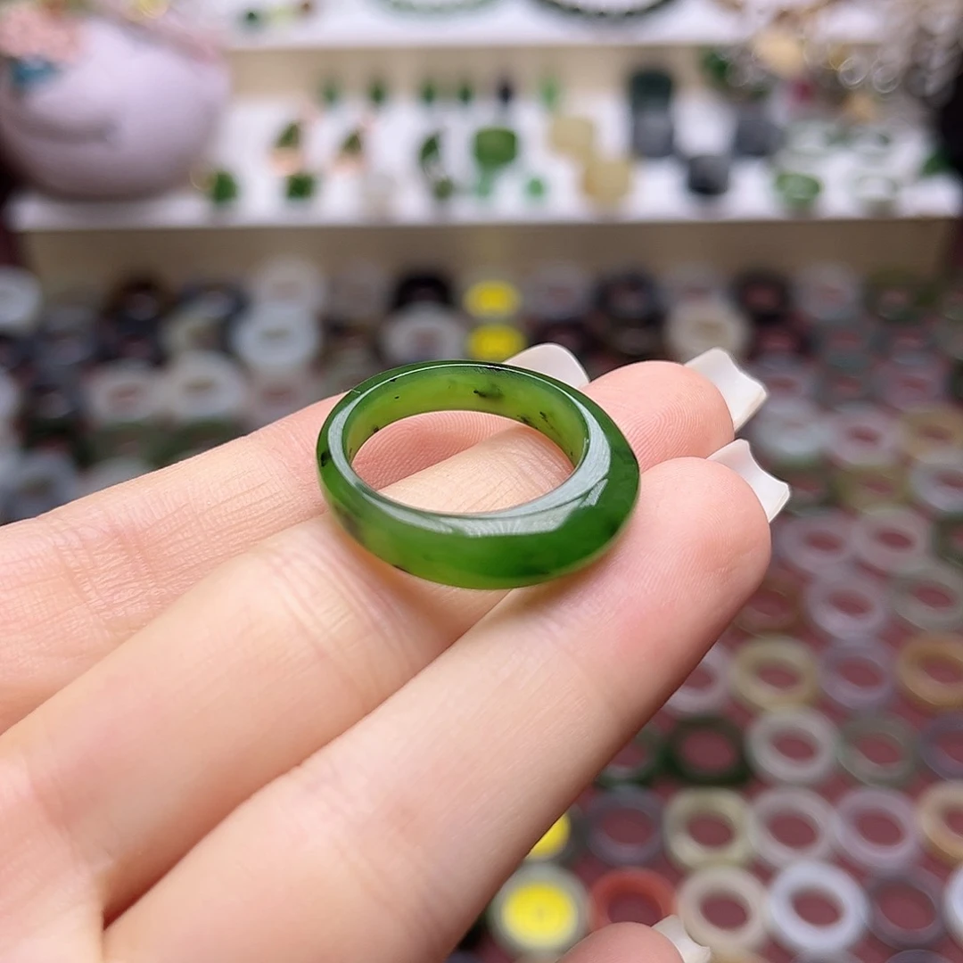 和田玉戒指未镶嵌18.9辣绿馒头上新