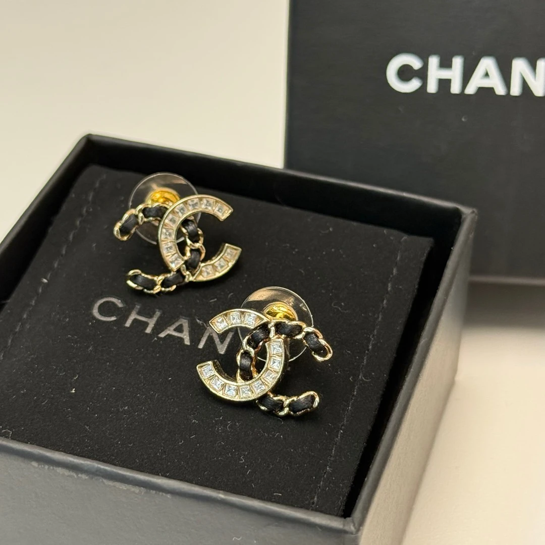 95新 Chanel/香奈儿 黑金 皮穿链拼水钻大双C耳钉/646021357