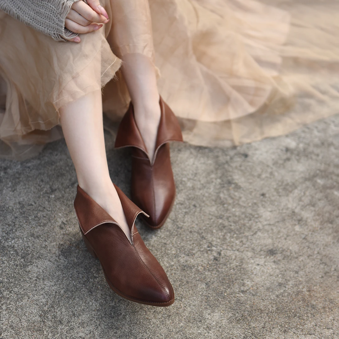 Artmu阿木真皮尖头靴子女粗跟短靴两穿v口踝靴气质女靴新款8027-8