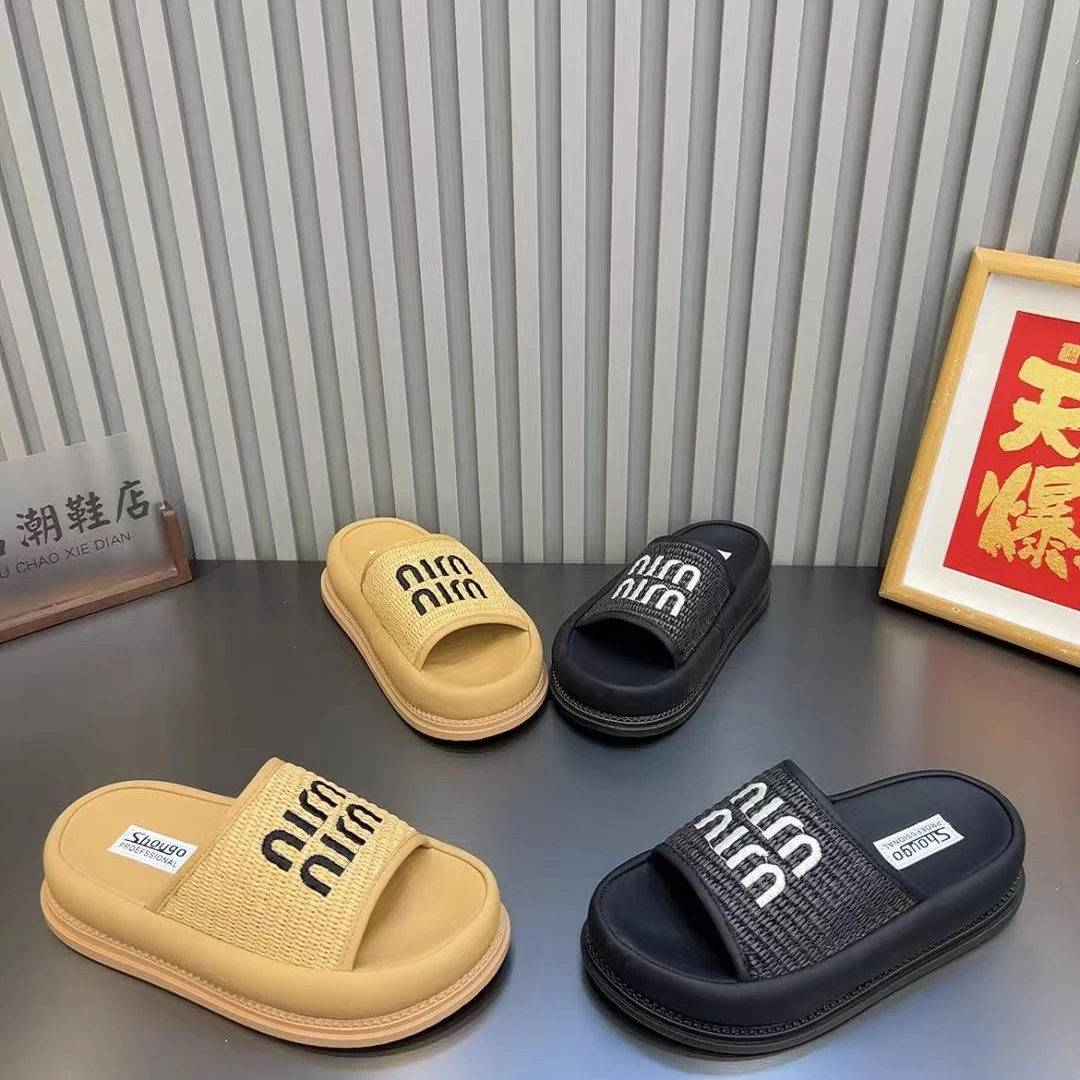 新款夏季沙滩凉鞋字母外穿配裙子厚底露趾松糕凉拖鞋女一字拖鞋潮