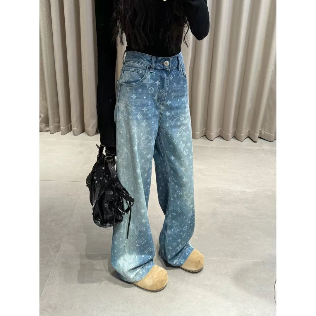 2025早春新款绝美时尚烫钻高级质感直筒裤 宽松显瘦休闲牛仔裤