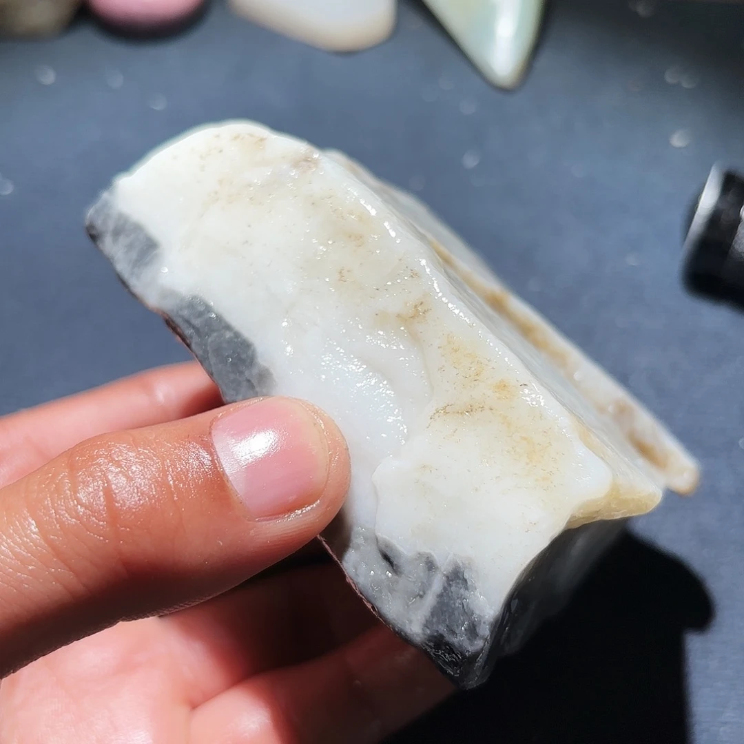 和田玉未镶嵌珠宝奇石