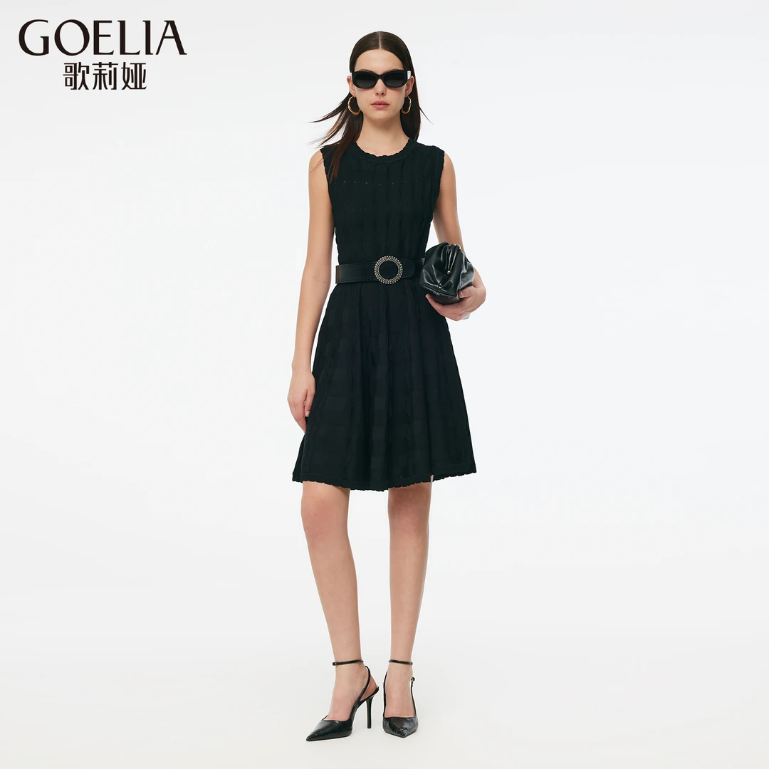 歌莉娅 夏季新品  立体提花连衣裙  1E4L4G960