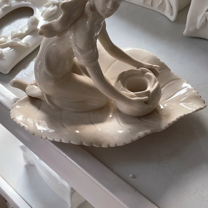 树***懒瓷仙女瑕疵烛台一个