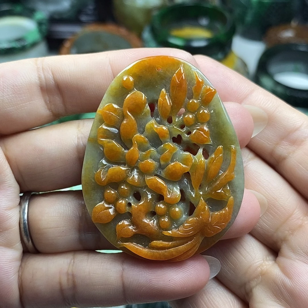 颈饰未镶嵌翡翠牌子