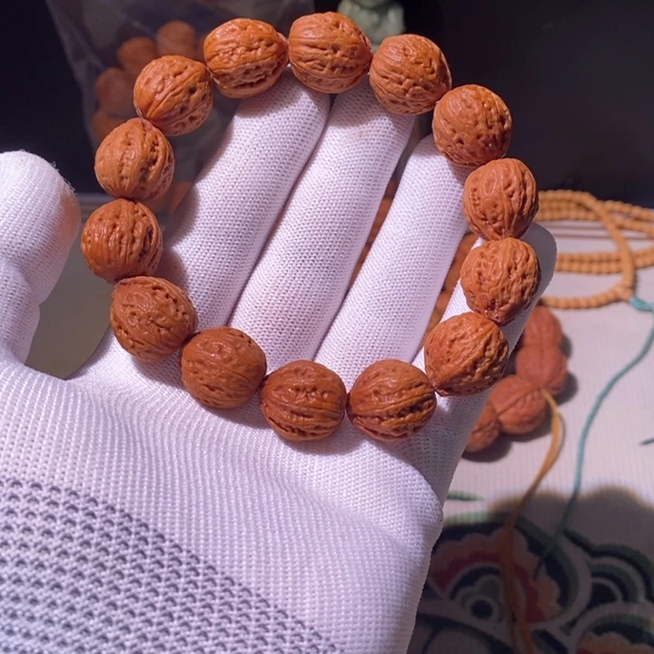 文玩核桃手串……13