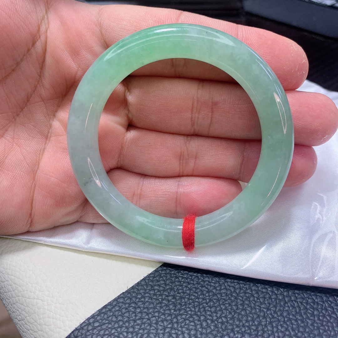 0737号缅甸天然A货翡翠女款手镯50-51圈口细糯化甜果绿圆条手镯
