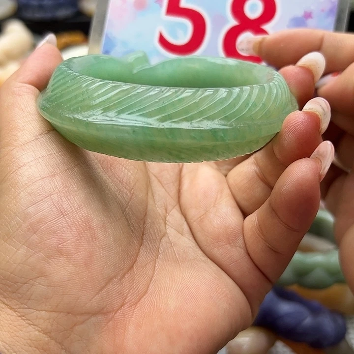未镶嵌手镯石英岩玉?*K