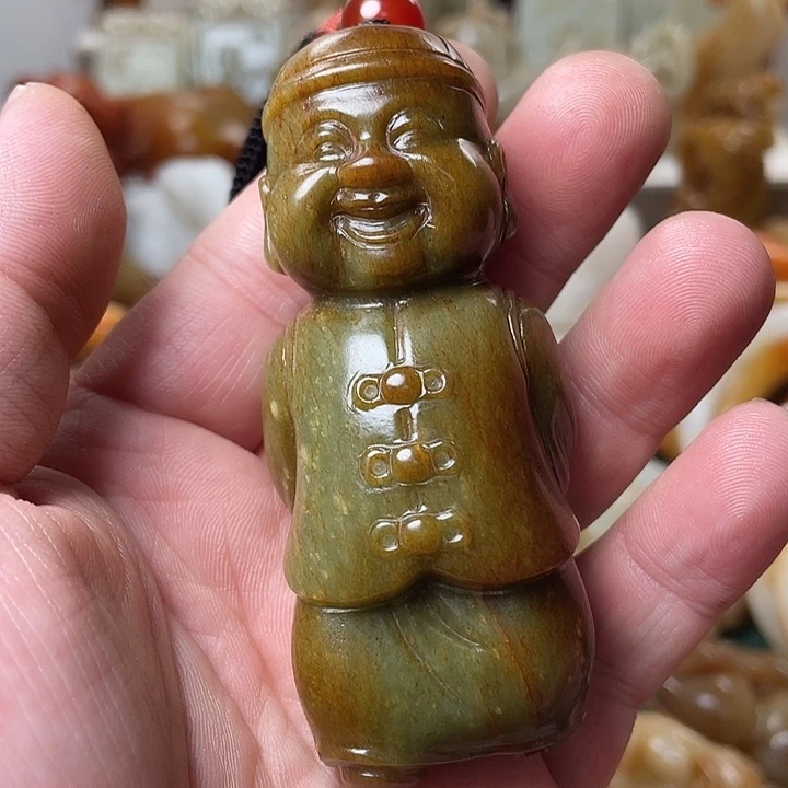 老***子和田玉未镶嵌颈饰