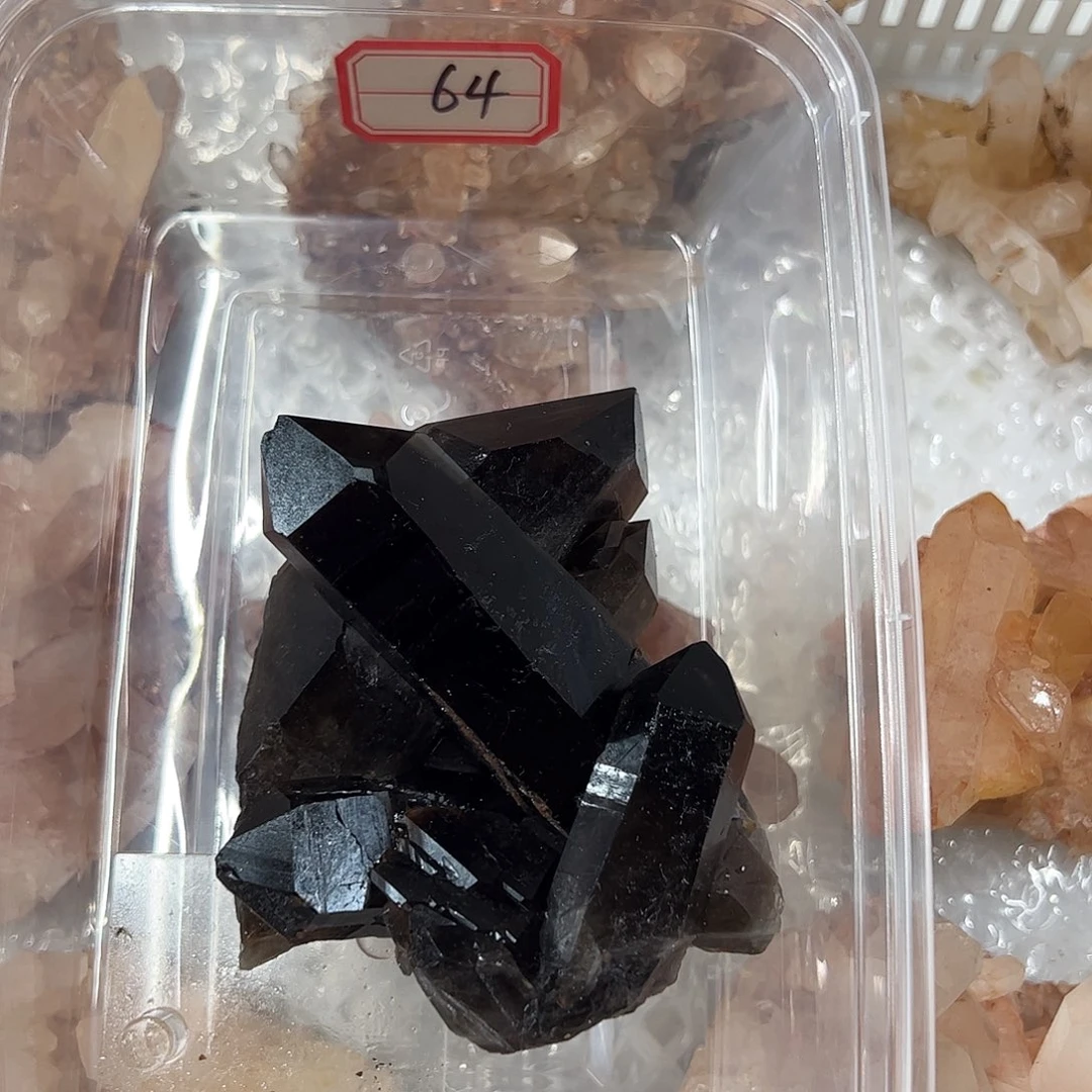 过***错珠宝半成品未镶嵌水晶
