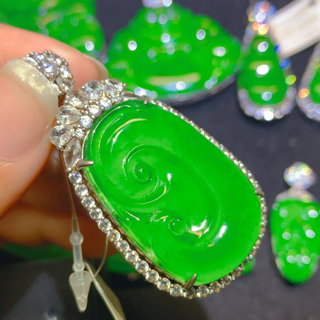 翡翠银S925镶嵌颈饰