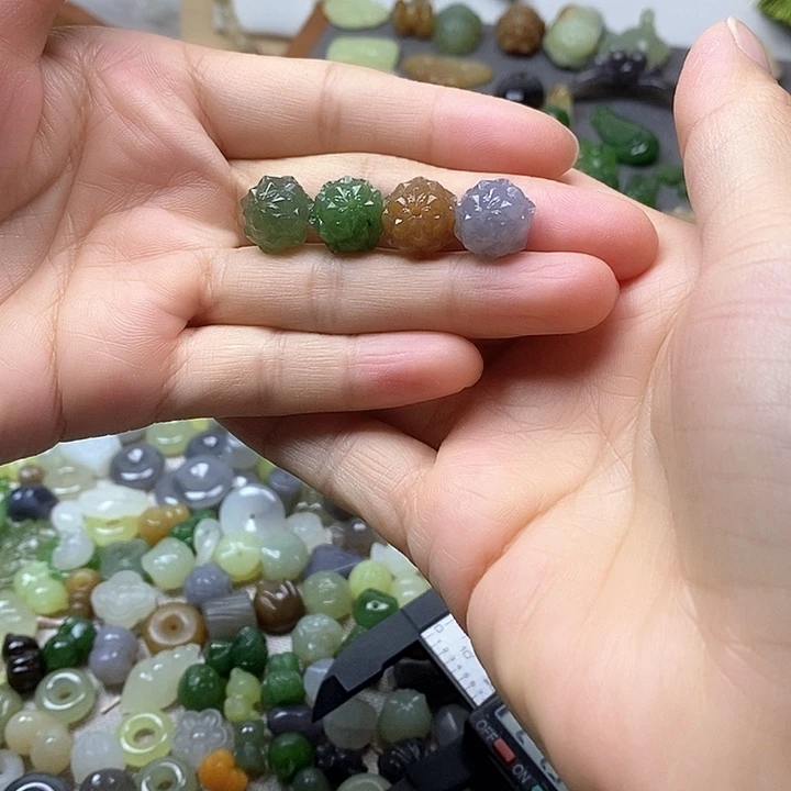 未镶嵌和田玉挂件莲花98一个多样性发其一